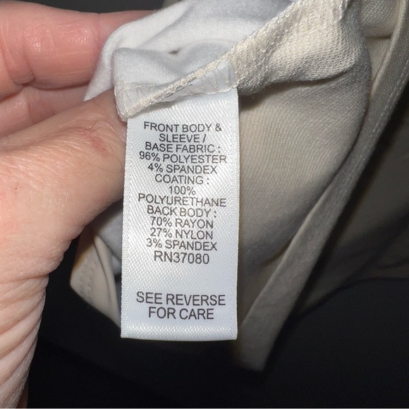 Faux Leather Crew Neck Plus Size Short Sleeve Top Size 18/20W - Picture 7 of 9